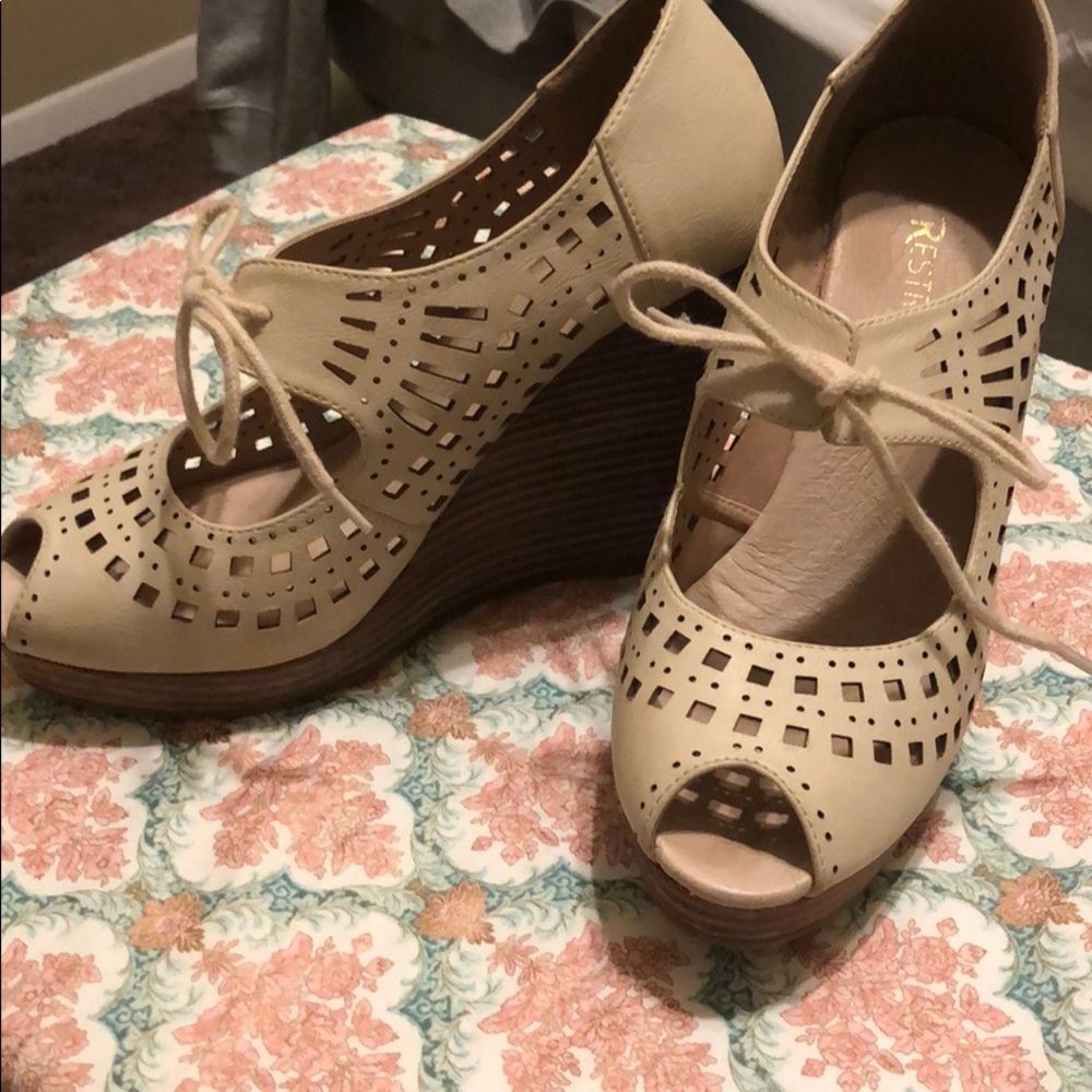 Cream peep toe Wedges